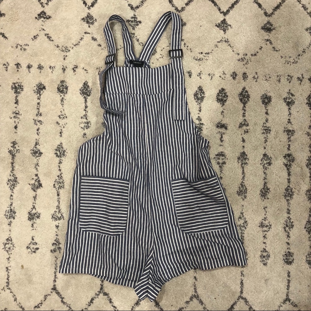 NWOT Forever 21 romper / overalls